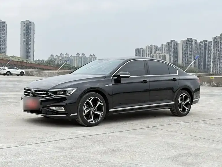 Volkswagen Magotan 200 10 K Commemorative 330 TSI DSG Luxury
