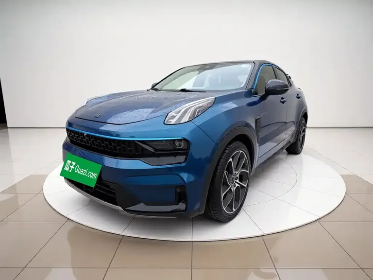 Lynk & Co 05 2.0 TD 2 WD Shine Halo