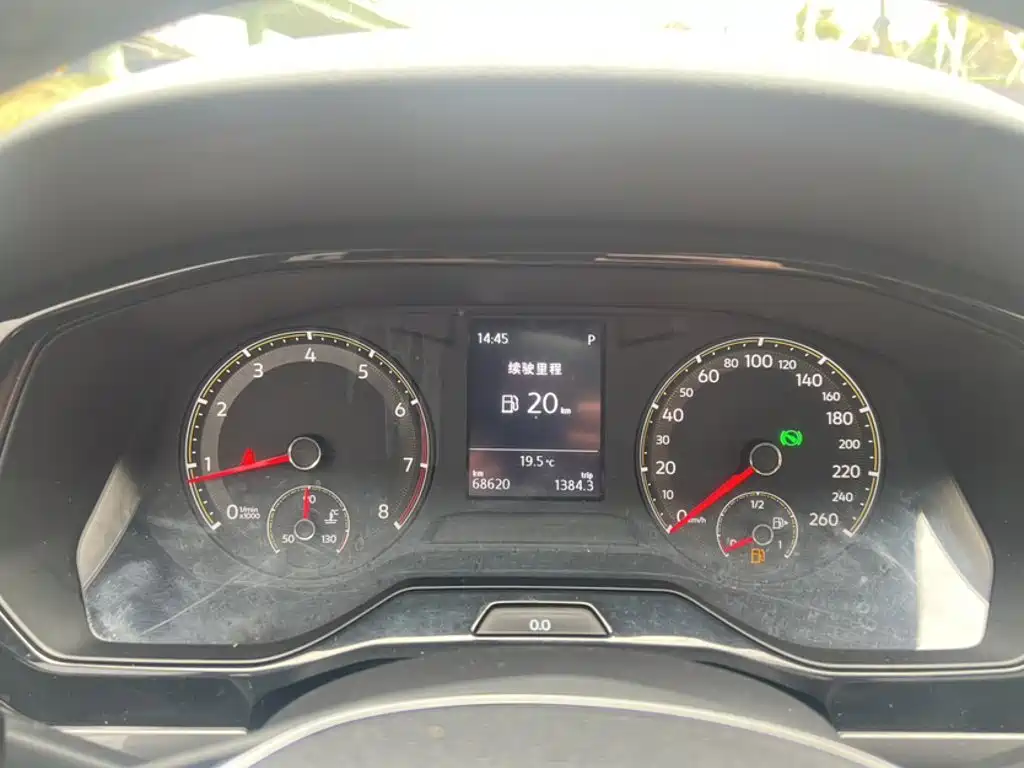Bora 1.5 L Auto Elite