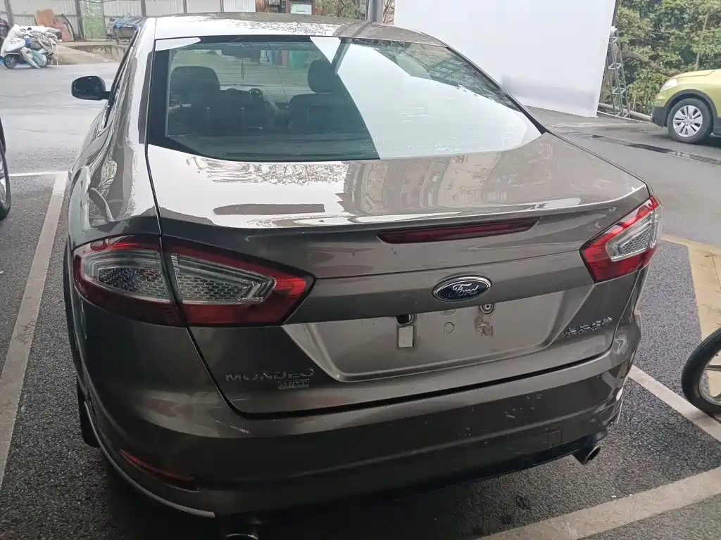 Mondeo (Zhisheng) 2.3 L Luxury