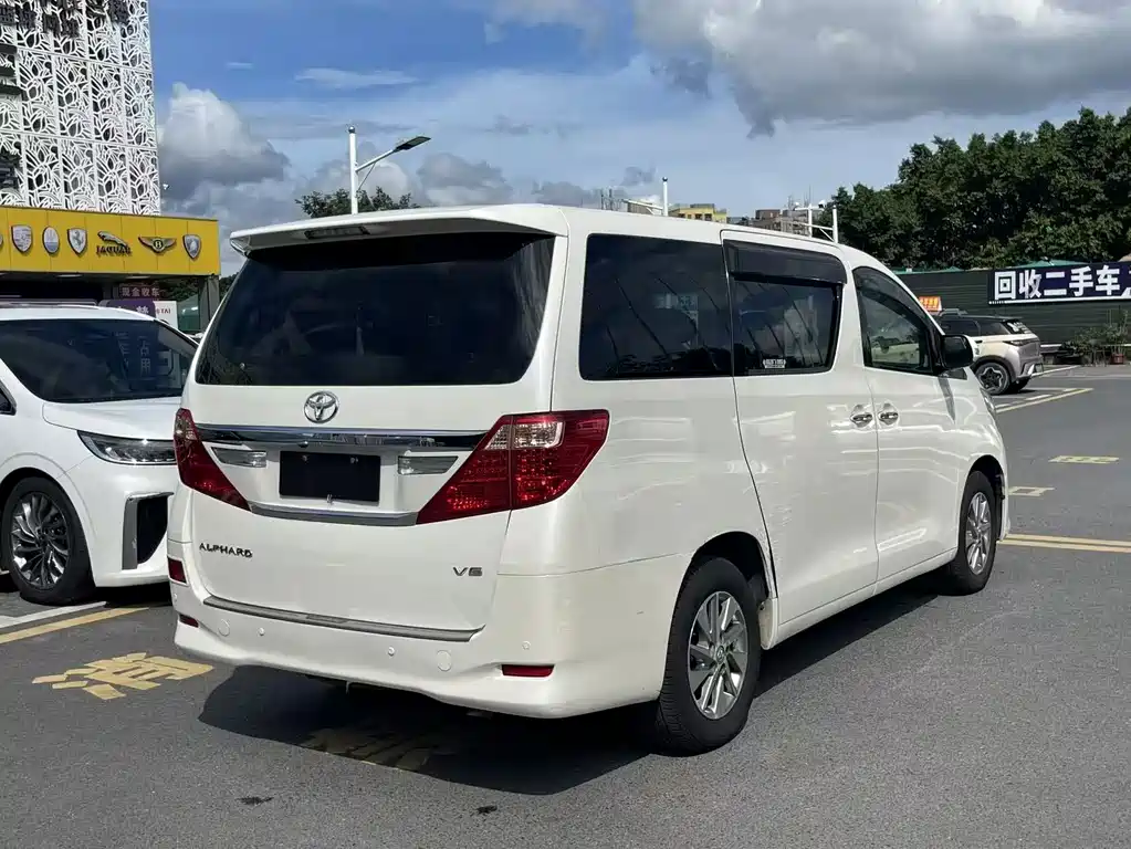 Alphard 3.5 L Luxury