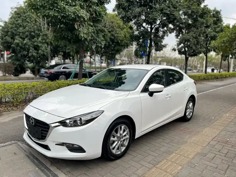 Mazda 3 Axela Sedan 1.5 L Auto Comfort CN-V