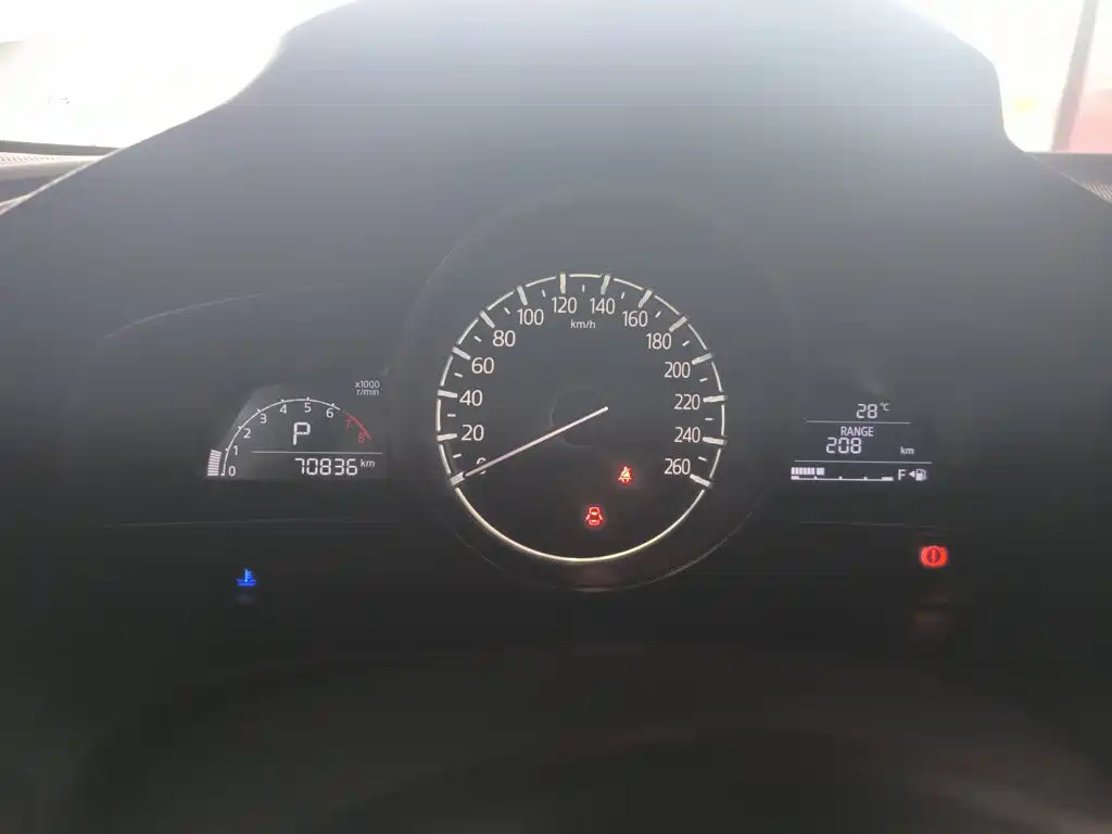 Mazda 3 Axela Sedan 1.5 L Auto Comfort CN-V