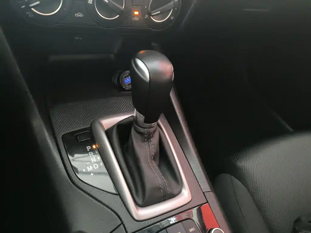 Mazda 3 Axela Sedan 1.5 L Auto Comfort CN-V