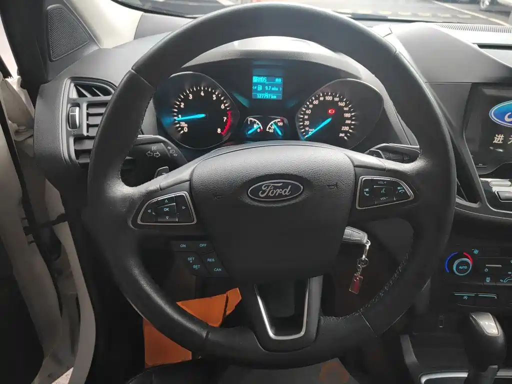Kuga EcoBoost 180 2 WD