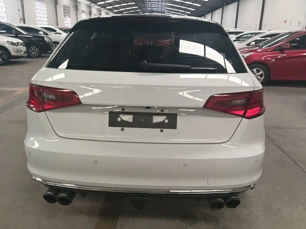 Audi A3 Sportback 35 TFSI Million Commemorative Smart Leading