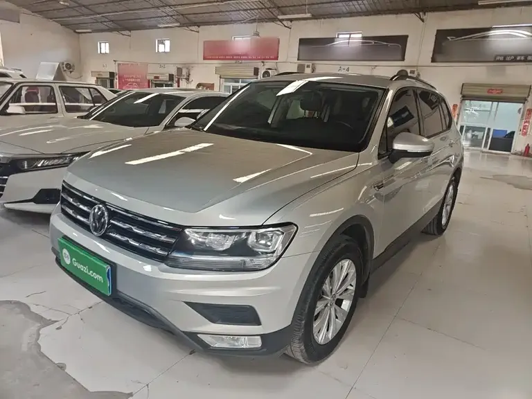Volkswagen Tiguan L 330 TSI Auto 2 WD Style