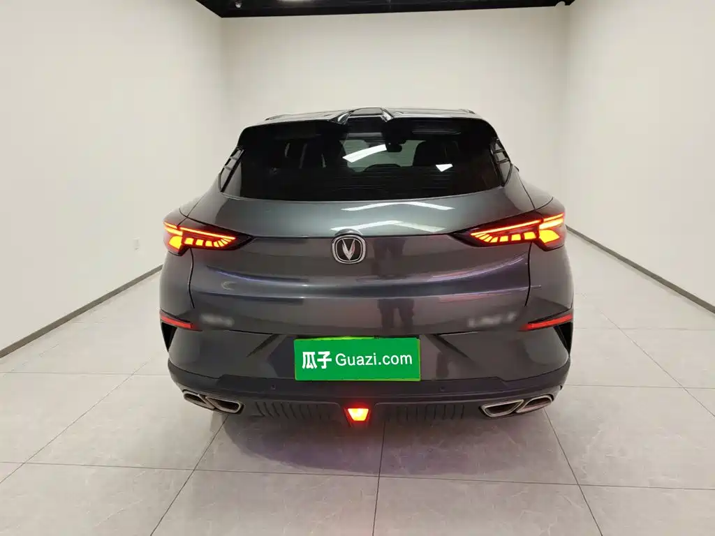 Changan UNI-T 1.5 T Distinguished