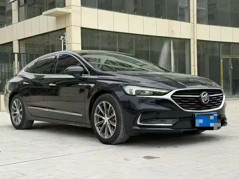 Buick LaCrosse 652 T Distinguished