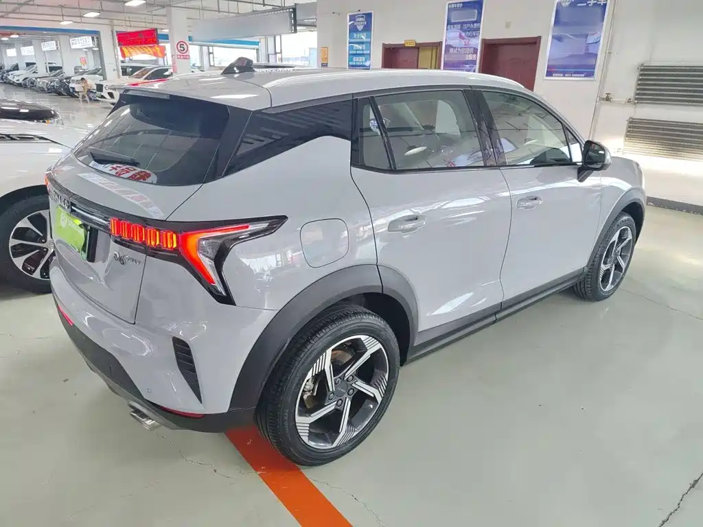 Lynk & Co 06 EM-P PHEV 84 KM Range Pro