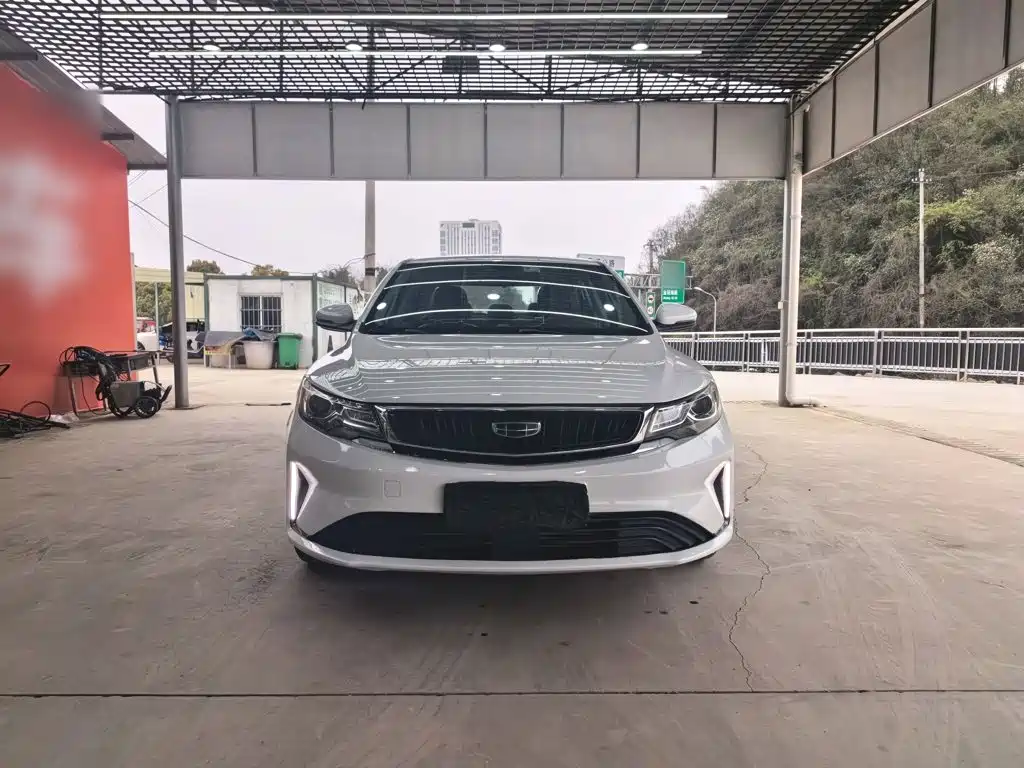 Emgrand GL 1.4 T CVT Luxury