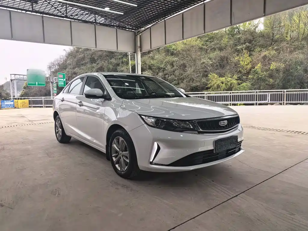 Emgrand GL 1.4 T CVT Luxury