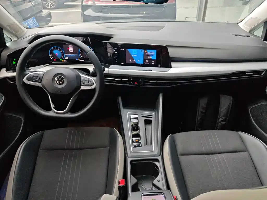 Golf 280 TSI DSG Pro First Edition