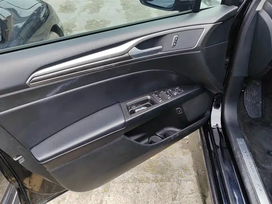 Mondeo NEV 蒙迪欧新能源 2018款 2.0 PHEV 智尚型