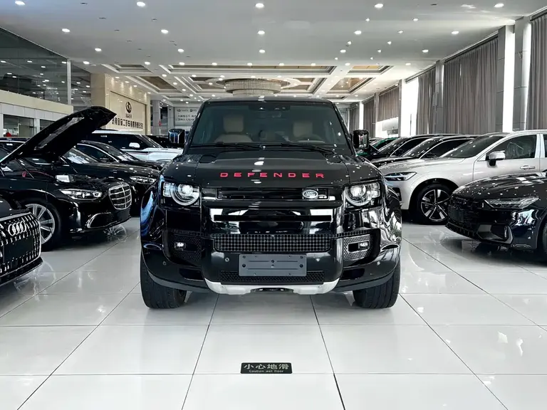 Land Rover Defender 110 5.0 T V8