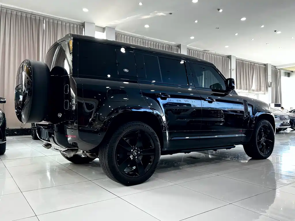 Land Rover Defender 110 5.0 T V8