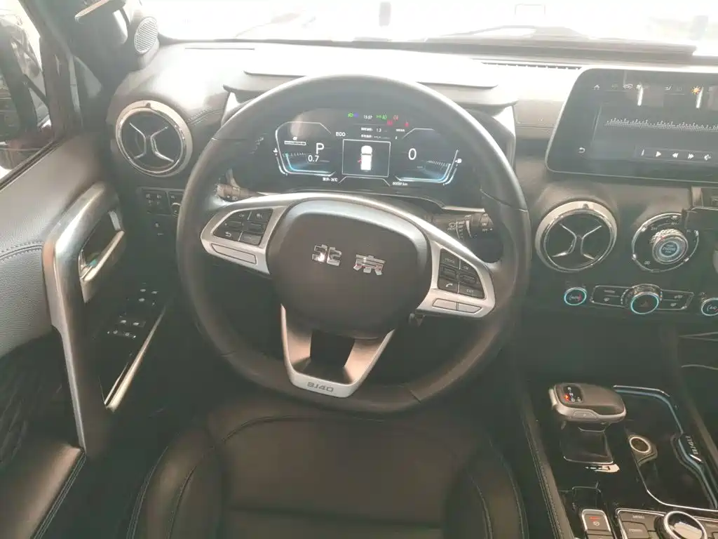 BAIC BJ40 2.0 T Auto 4 WD City Hunter Swordsman