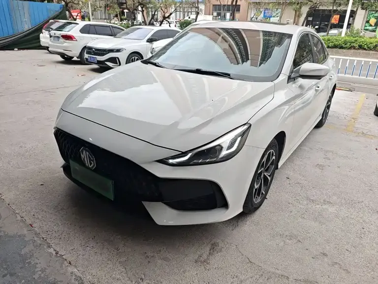 MG5 Facelift 180 DVVT CVT Youth Luxury