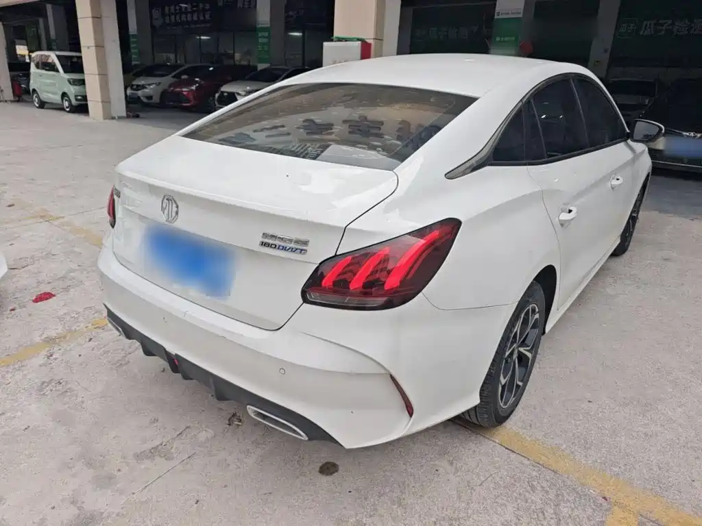 MG5 Facelift 180 DVVT CVT Youth Luxury