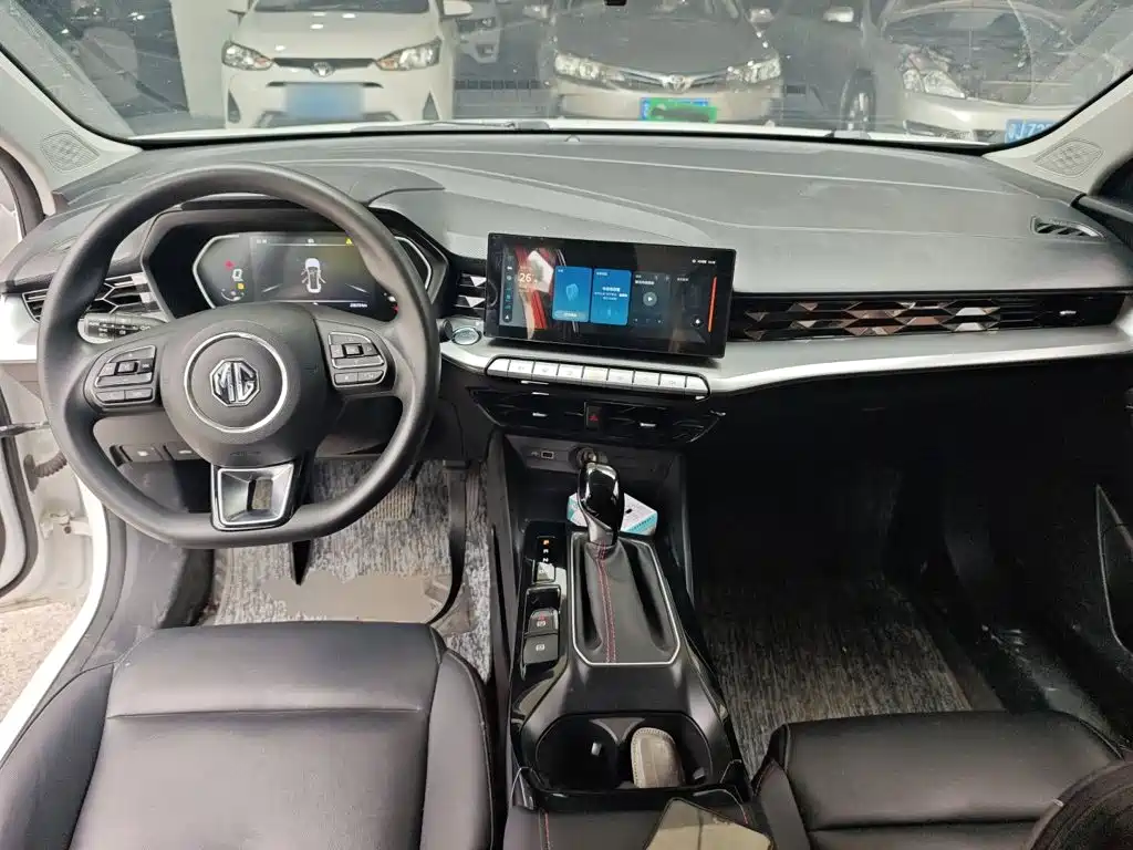 MG5 Facelift 180 DVVT CVT Youth Luxury