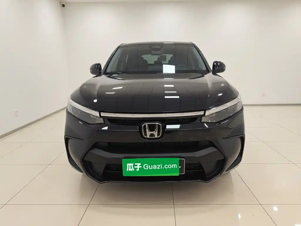 Breeze 240 TURBO 2 WD Luxury 5-seat