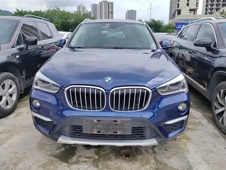 BMW X1 sDrive18 Li Premium
