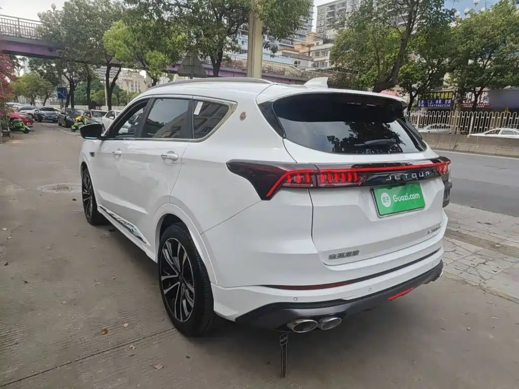 Jetour X70 PLUS 1.6 T DCT Land PRO+ 7-seat