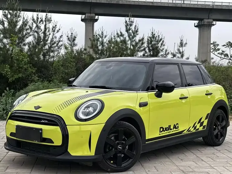 MINI Facelift 1.5 T COOPER Classic 5-door