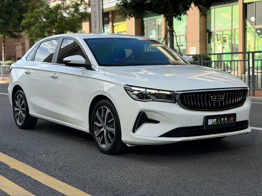 Emgrand 4 th Gen 1.5 L CVT Distinguished