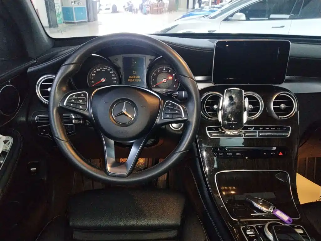 Mercedes-Benz GLC GLC 260 4 MATIC Luxury