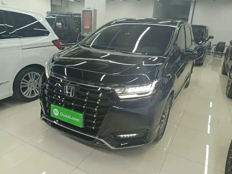 Honda Elysion 2.0 L e:HEV Supreme