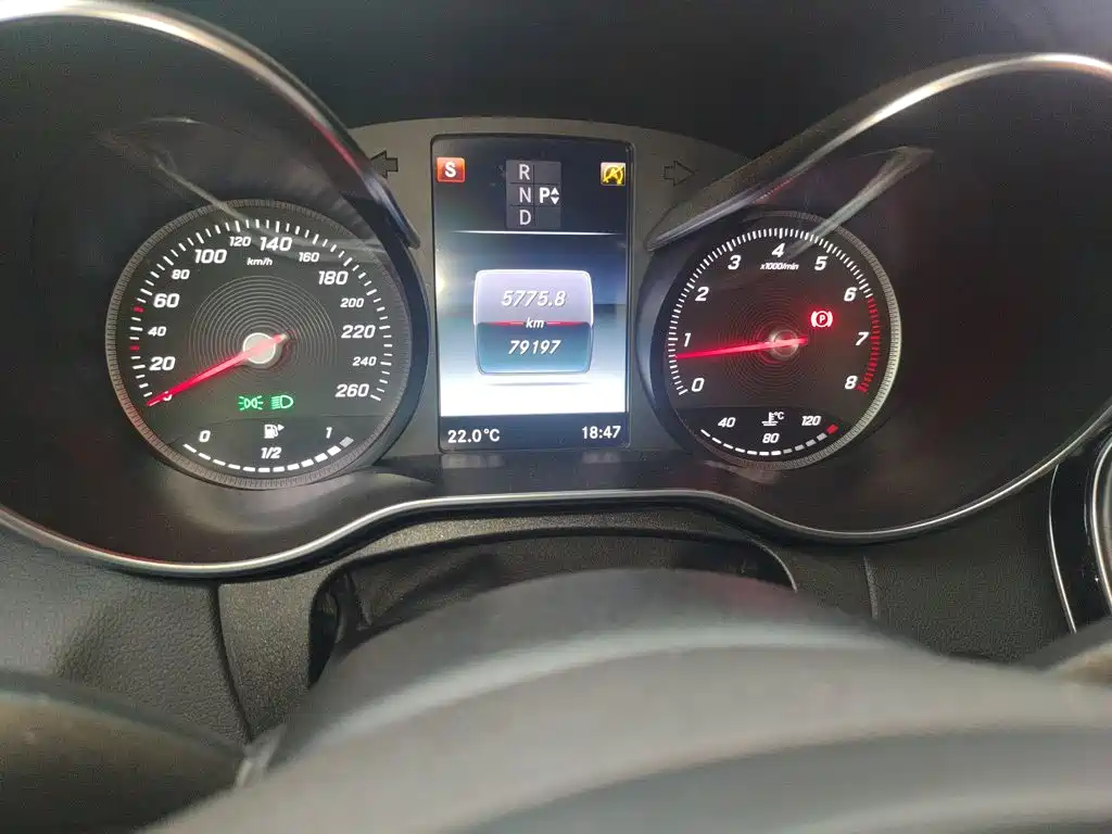 Mercedes-Benz C-Class Facelift C 180 L Sport