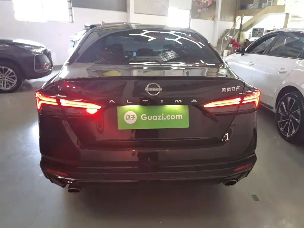 Teana 2.0 L XL-TLS Joy