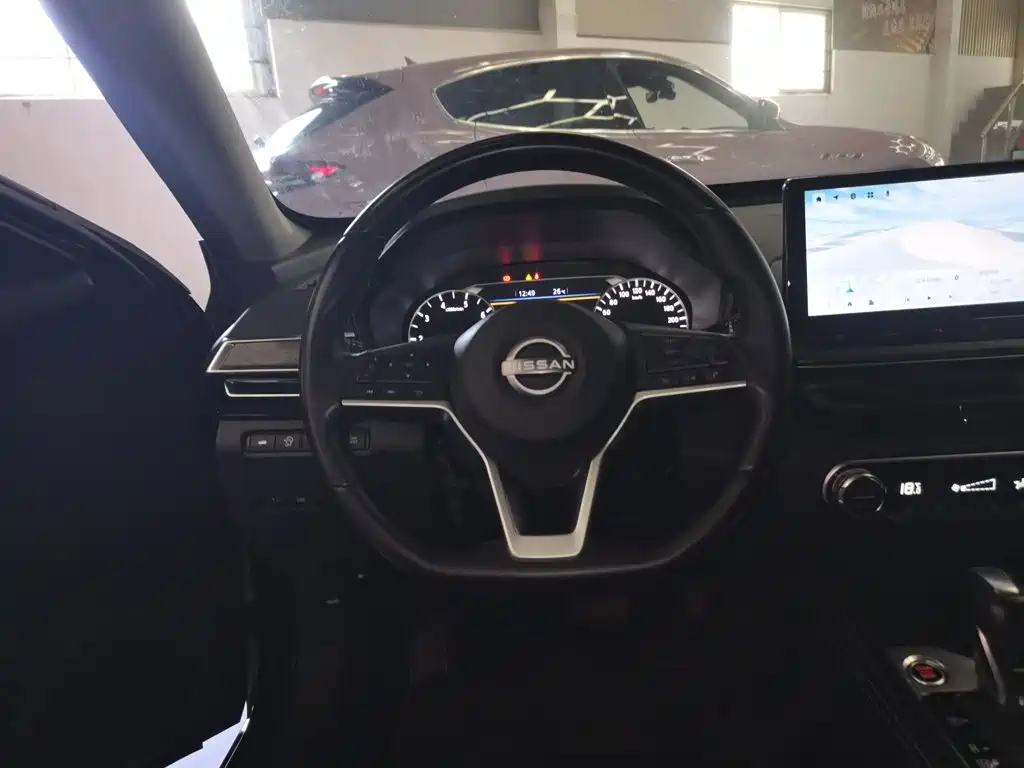 Teana 2.0 L XL-TLS Joy