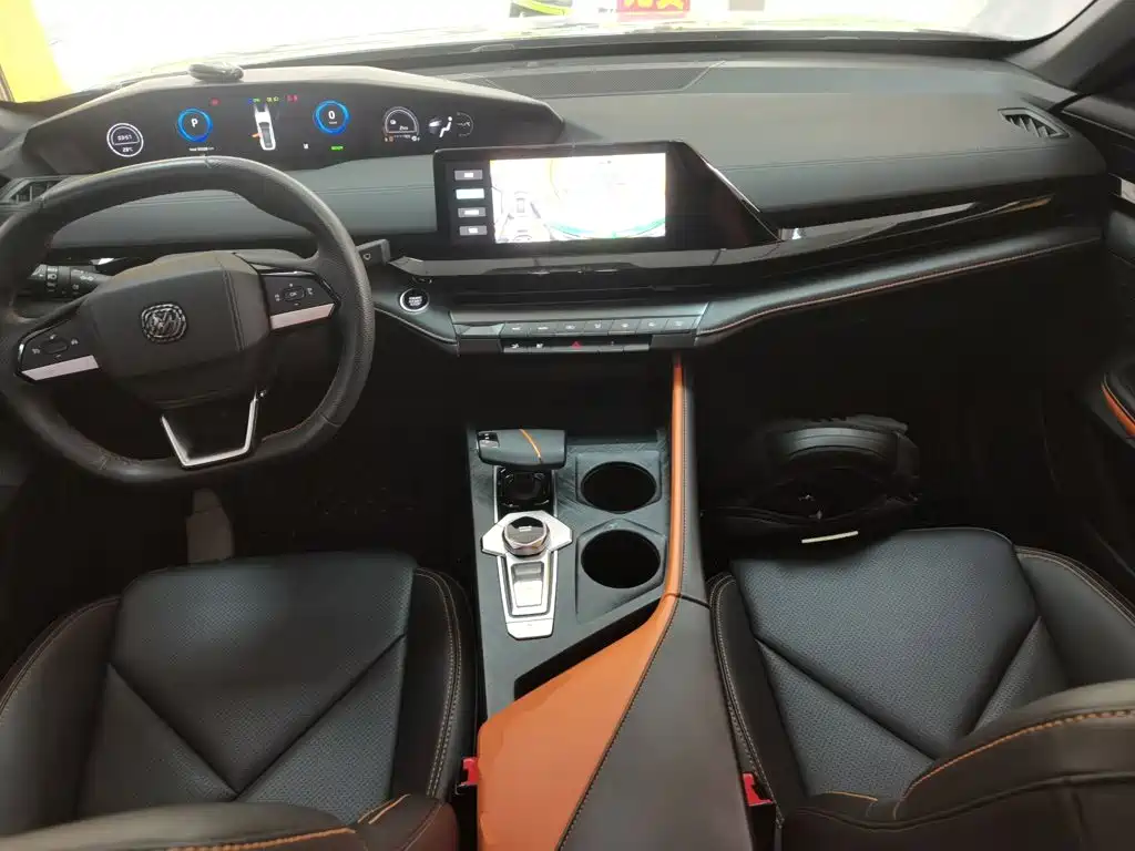Changan UNI-V iDD Smart Electric iDD 1.5 T 113 km Smart Fun( Fast Edition )