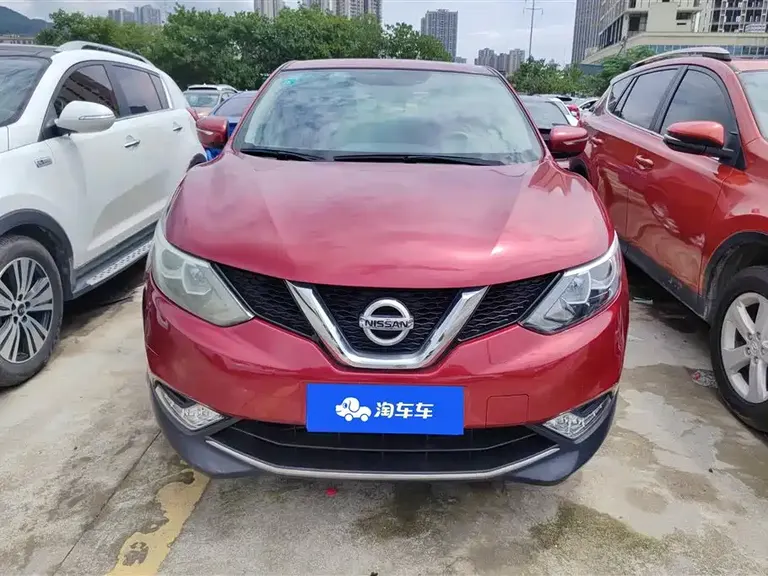 Nissan Qashqai 2.0 L CVT Elite CN-V