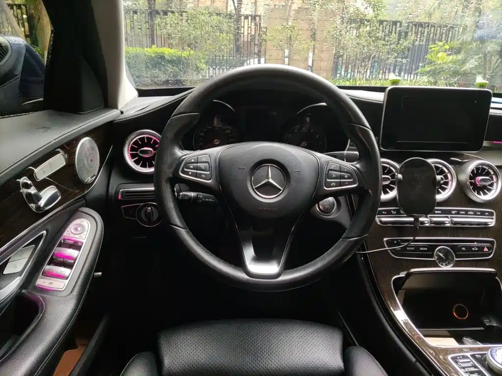 Mercedes-Benz C-Class Facelift C 200 L