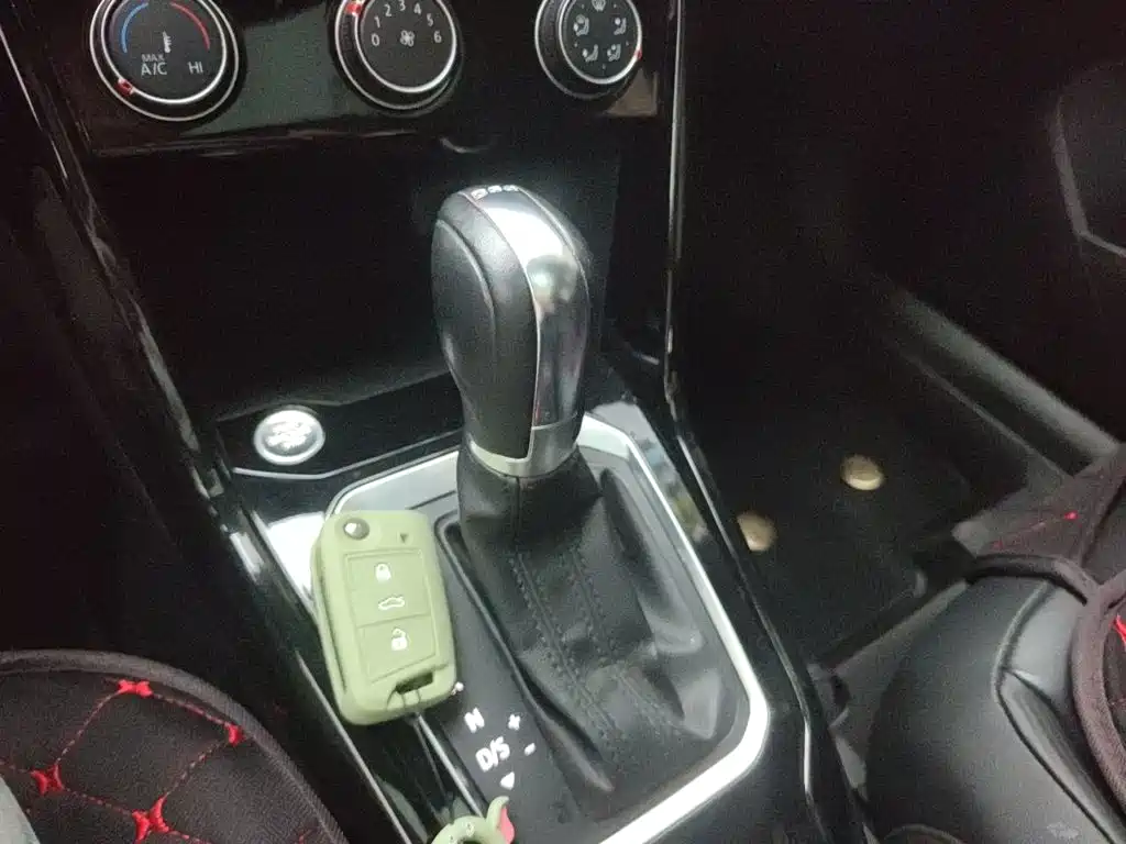 T-ROC 280 TSI DSG 2 WD Comfort