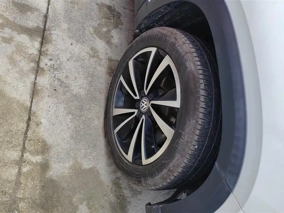 Tharu Facelift 330 TSI 4 WD Flagship CN-VI