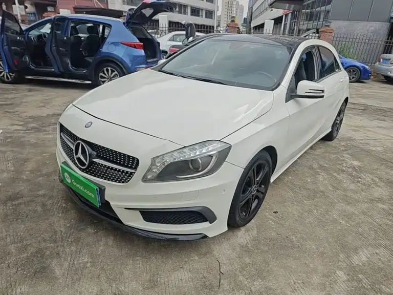 Mercedes-Benz A-Class (Import) A 180