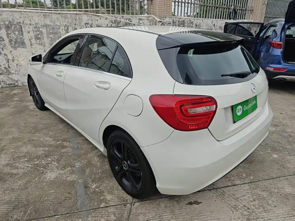 Mercedes-Benz A-Class (Import) A 180