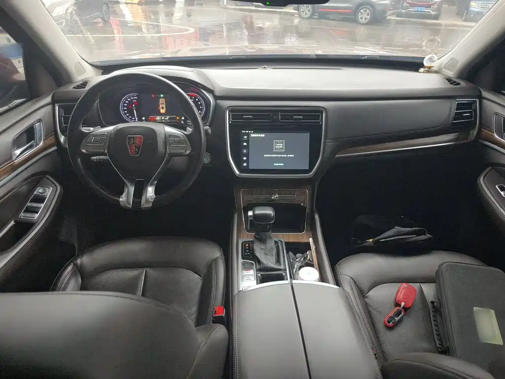 Roewe RX8 30 T Connected 2 WD Supreme