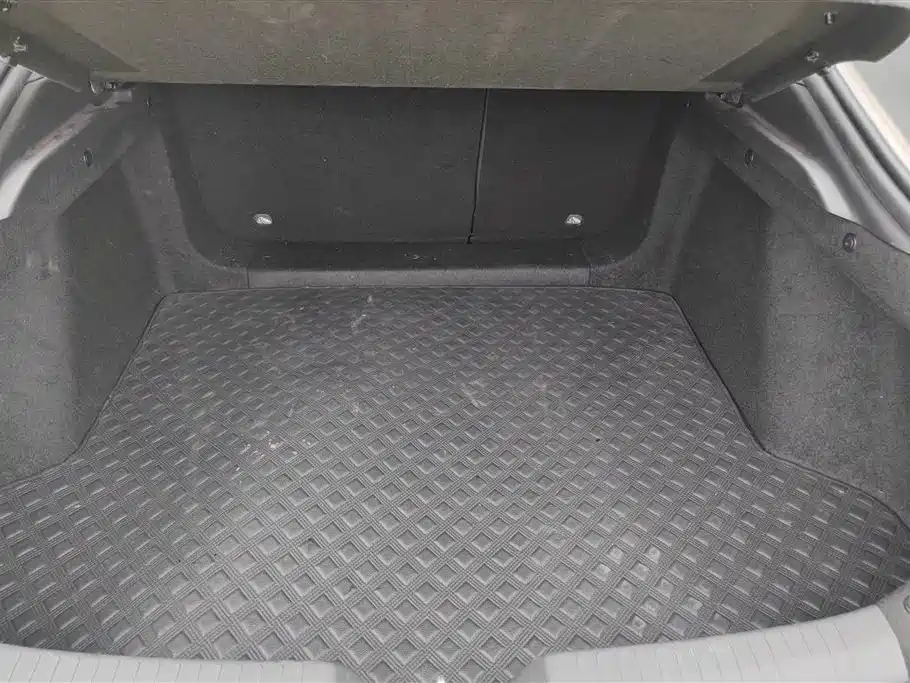 Changan UNI-V 1.5 T Distinguished