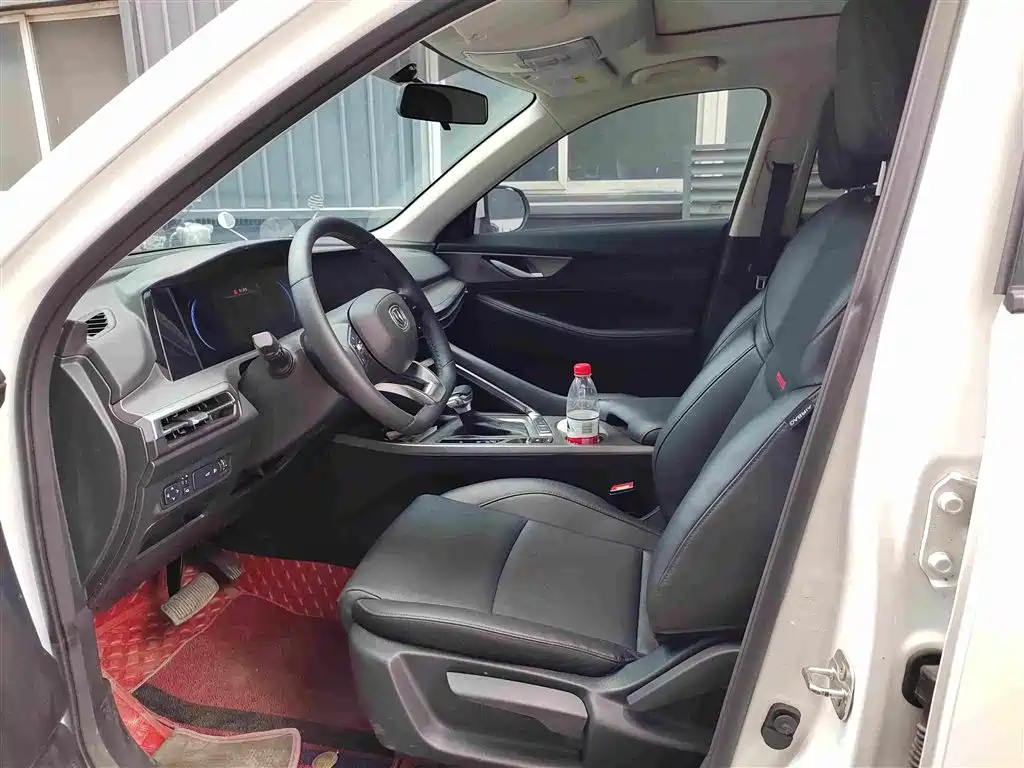 Changan CS35 PLUS Blue Whale NE 1.4 T DCT Distinguished