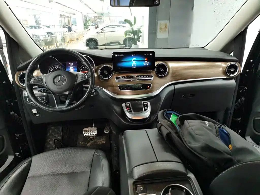 Mercedes-Benz V-Class V 260 L LWB Range Luxury