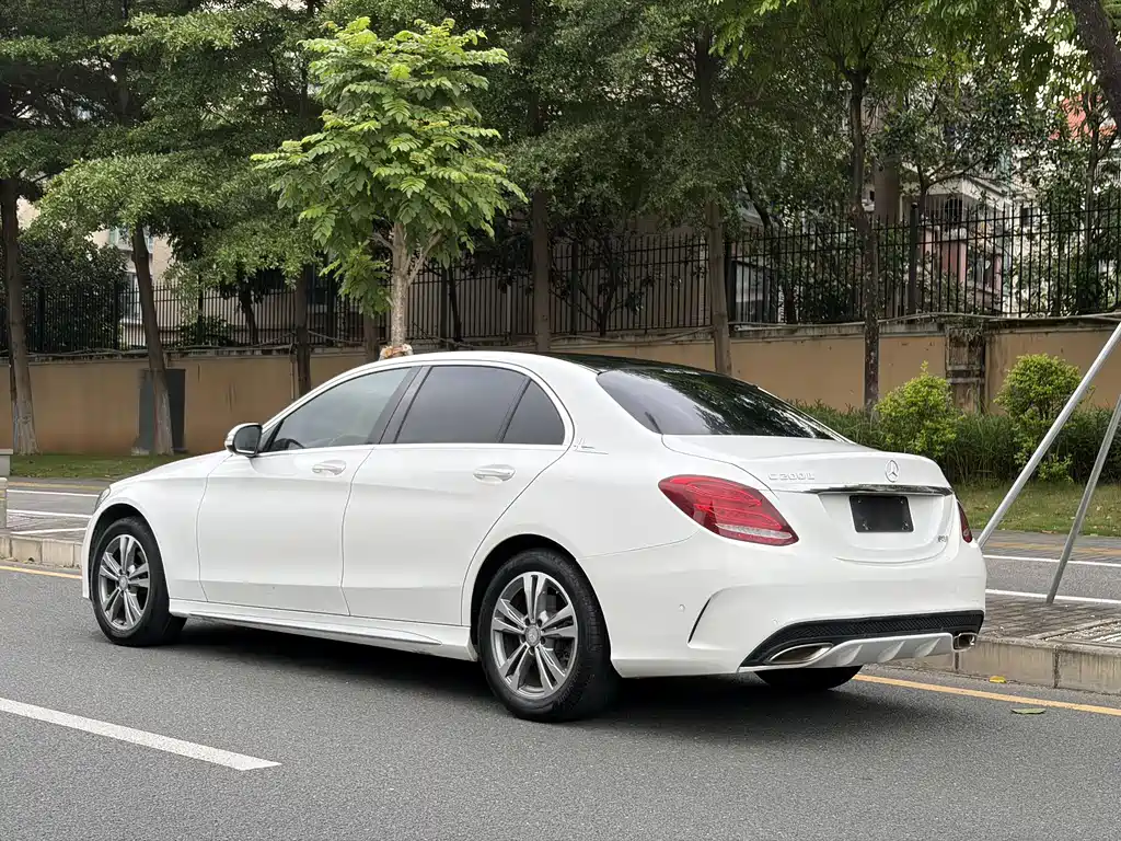 Mercedes-Benz C-Class C 200 L Sport