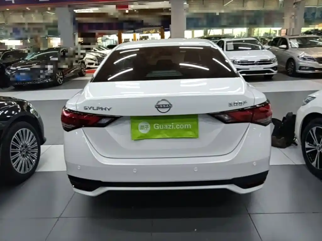Sylphy 1.6 L CVT Joy