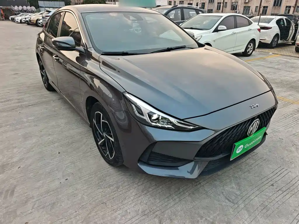 MG5 300 TGI DCT Youth Luxury Flagship
