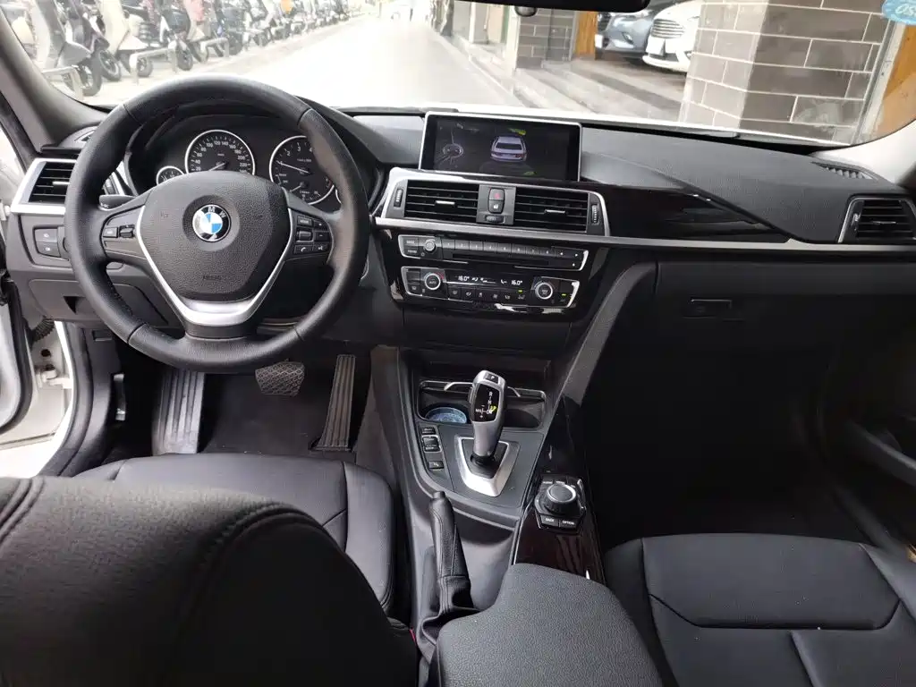 BMW 3 Series 320 Li Fashion