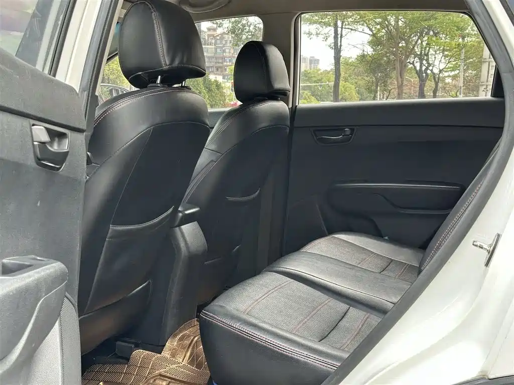 KX3 KX3傲跑 2015款 1.6 L 自动两驱GLS